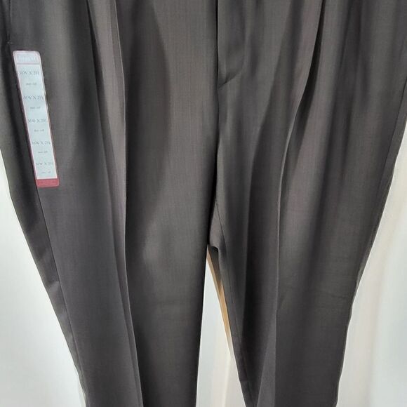 Haggar Men's Brown Pants - Picture 6 of 9